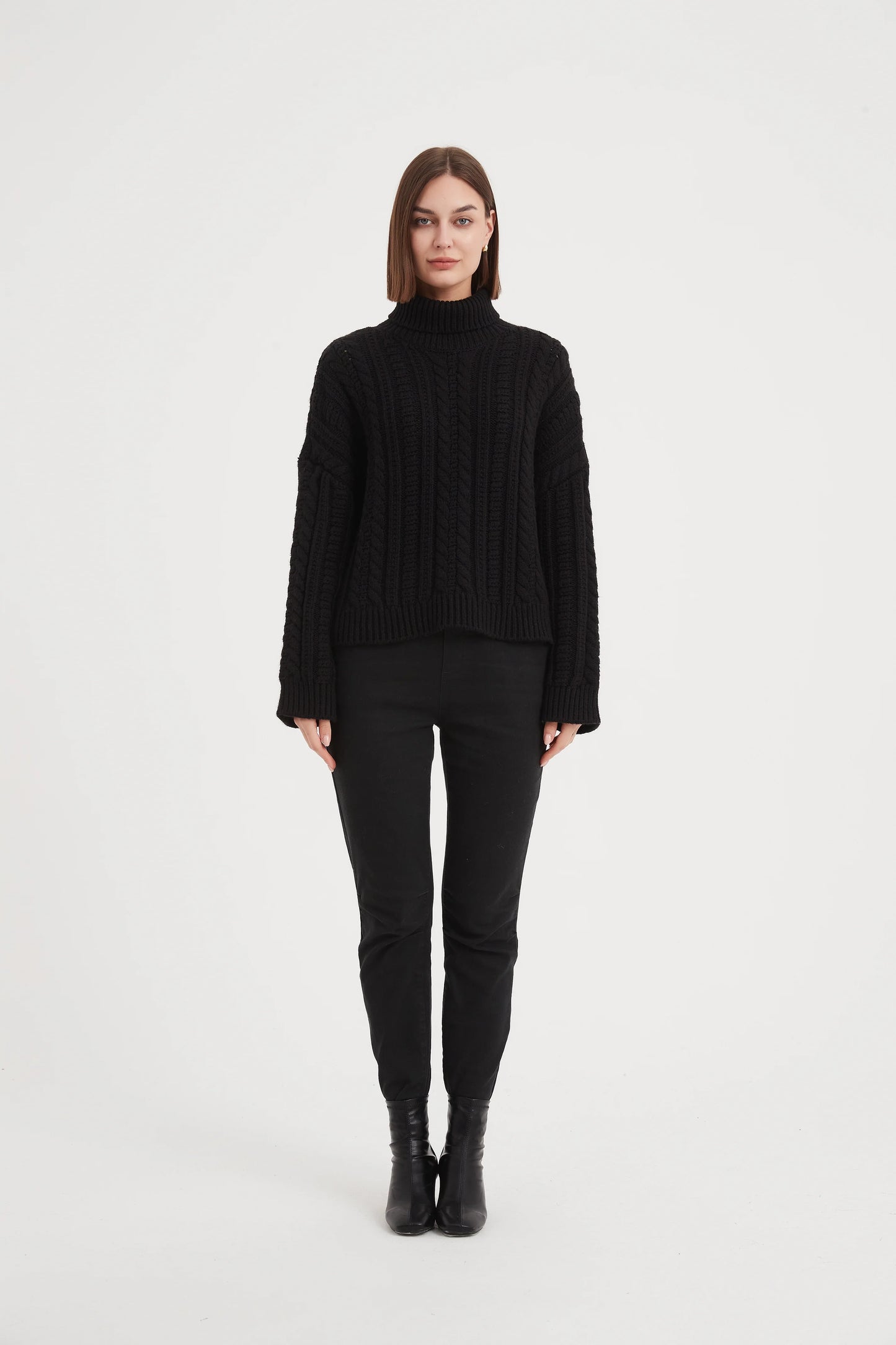 Chunky Cable Oversized Knit Black