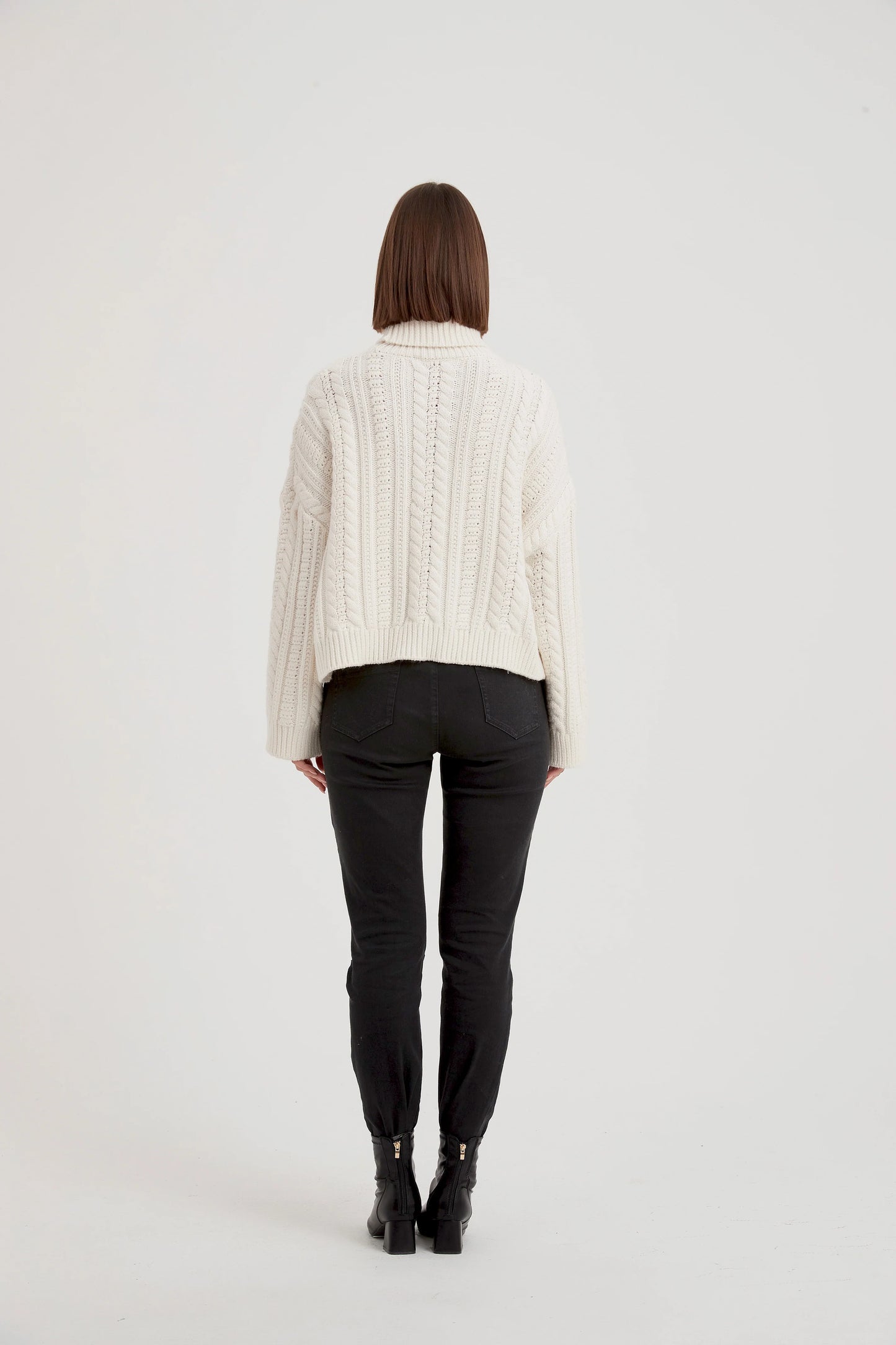 Chunky Cable Oversized Knit Ivory