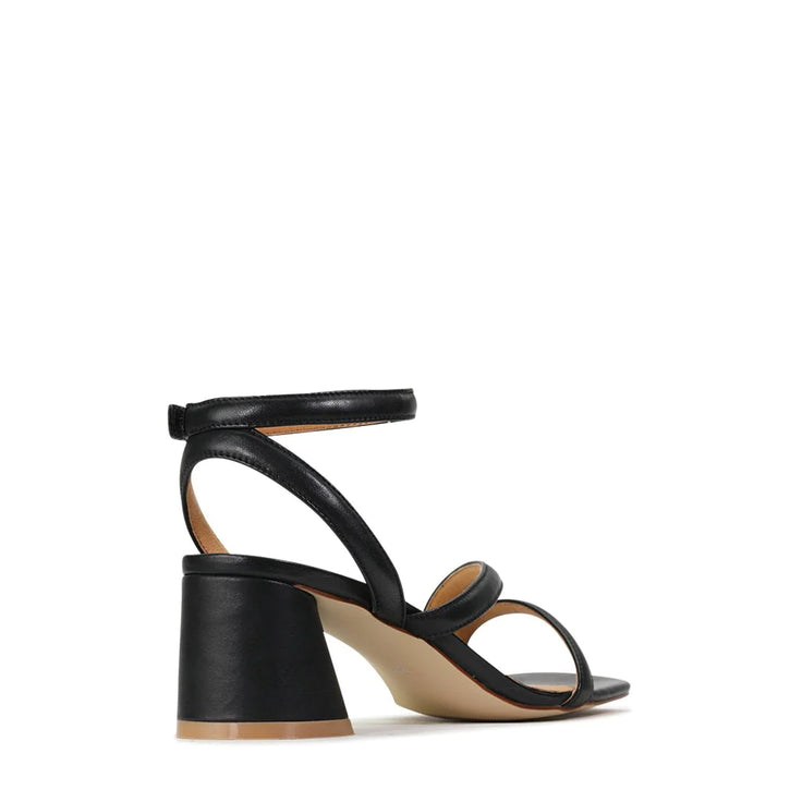 Petricia Sandal Black