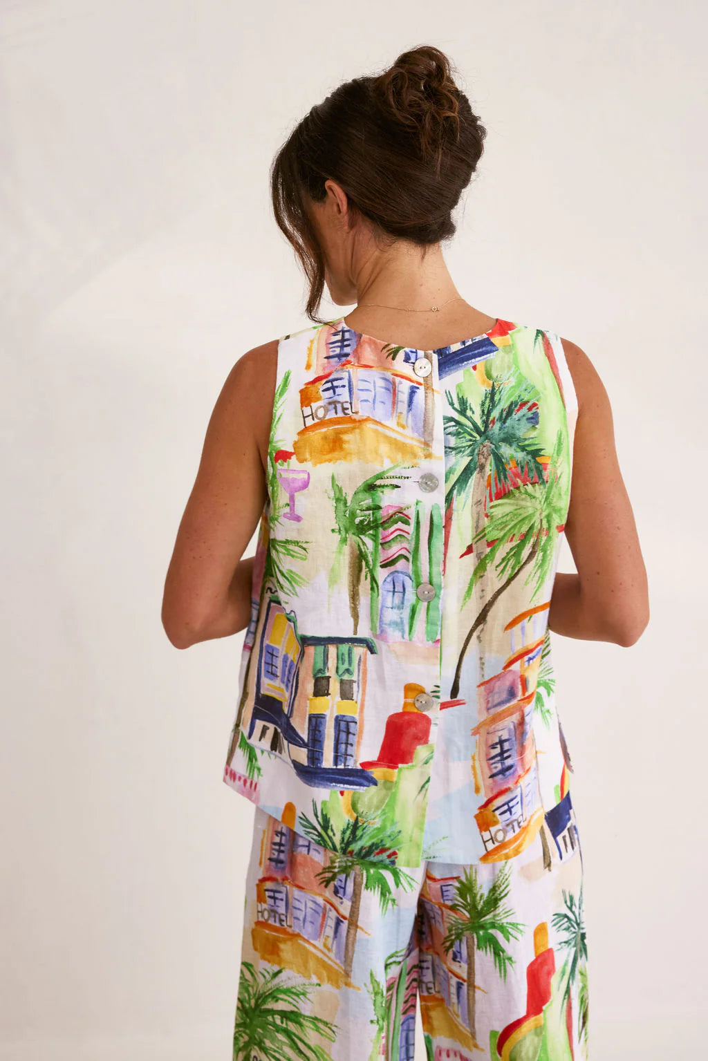 Linen Sleeveless Button Back Top Motel Print