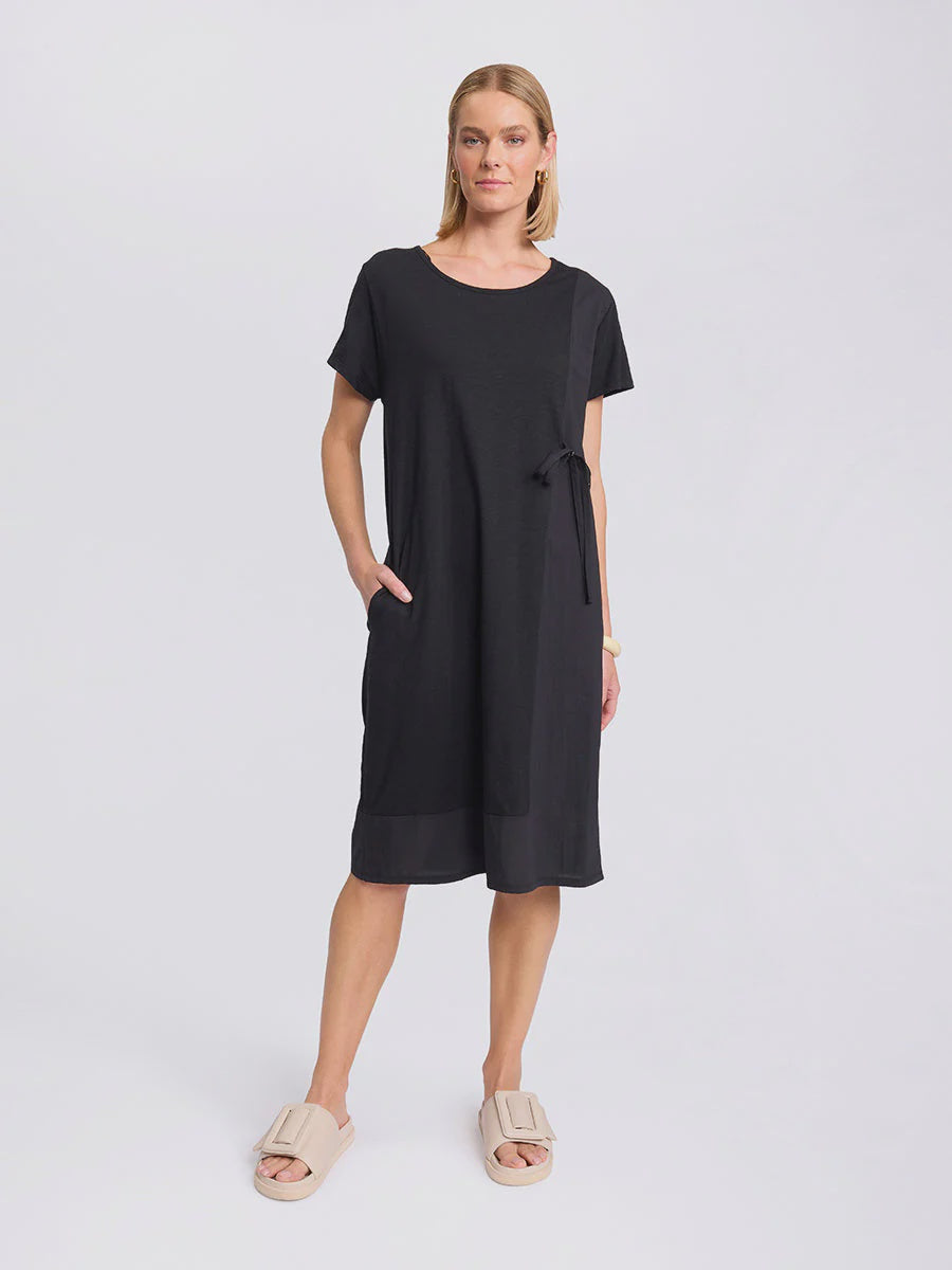 Short Sleeved Spliced Dress Black