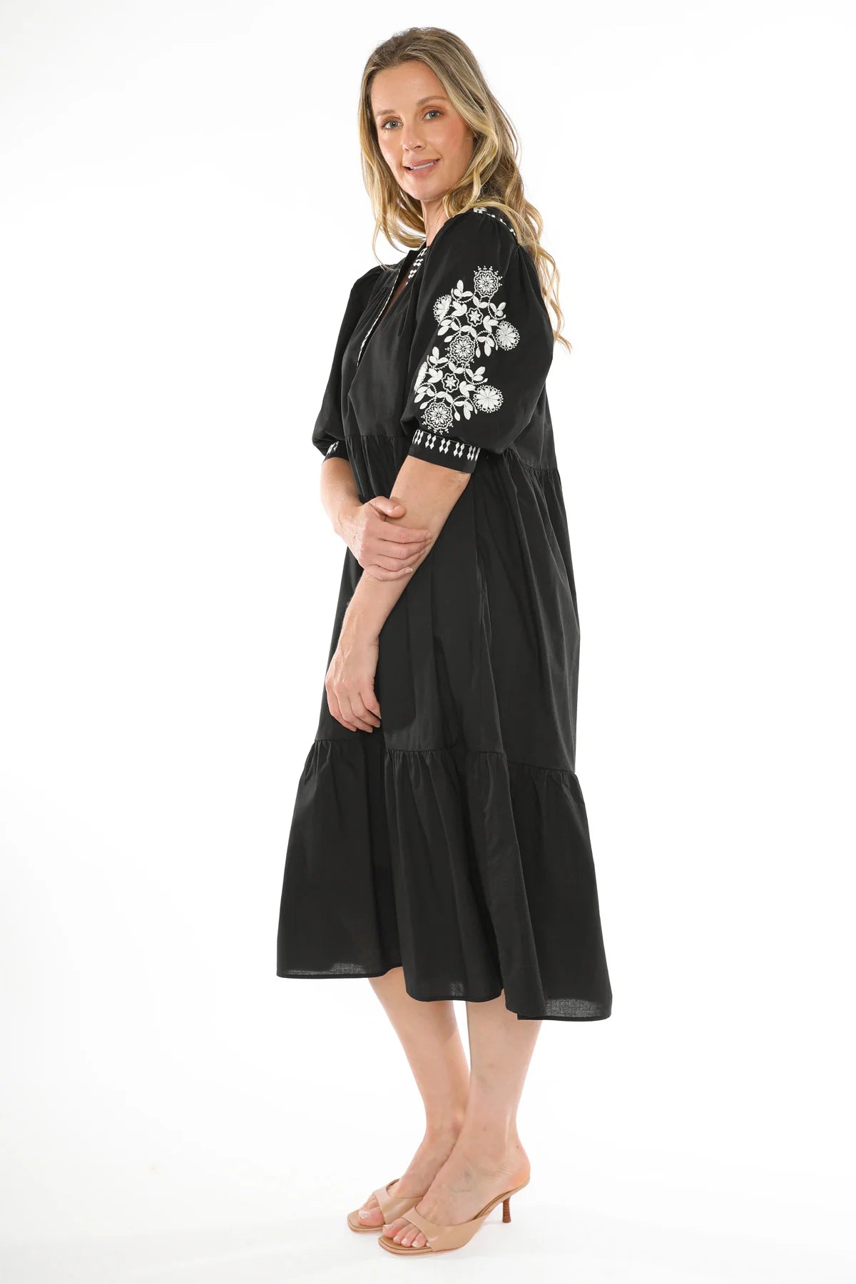 Flower Embroidery Dress Black