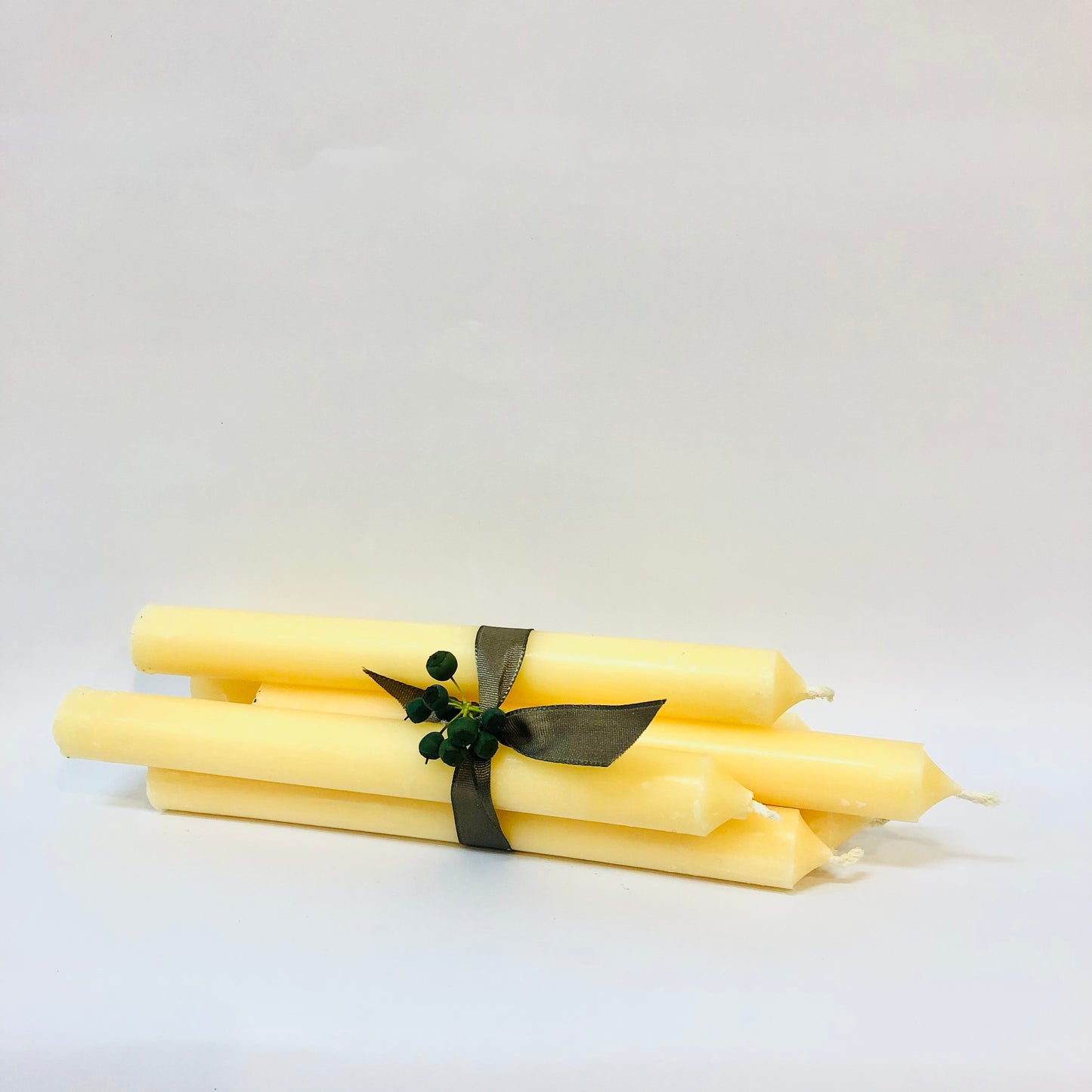 Beeswax blend 220 x 22 bundle candles x 6