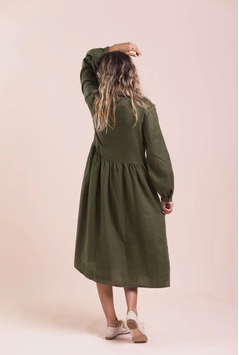 Lazybones Becky Long Sleeve  Linen Dress in Olive